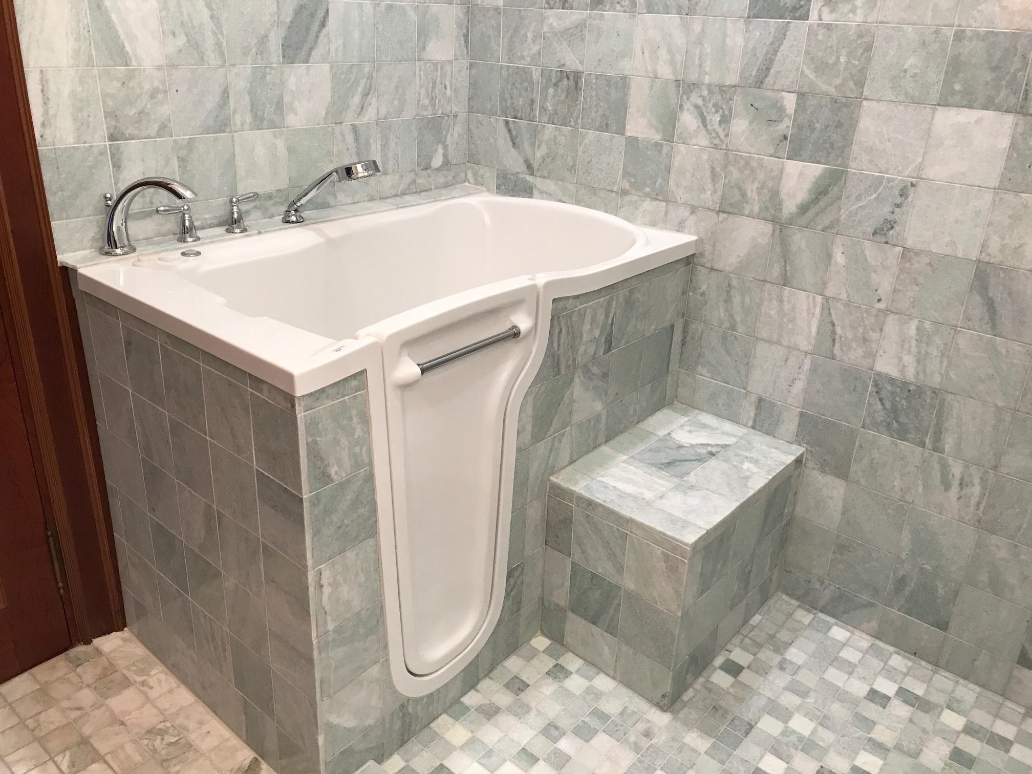 Stylish Walk in Tub and Shower Combination | Mansfield Plumbing